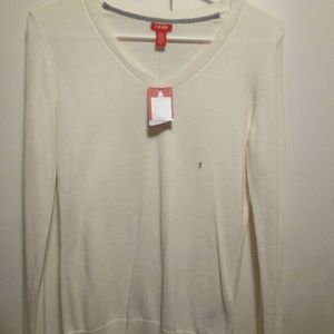Izod women's white sweater